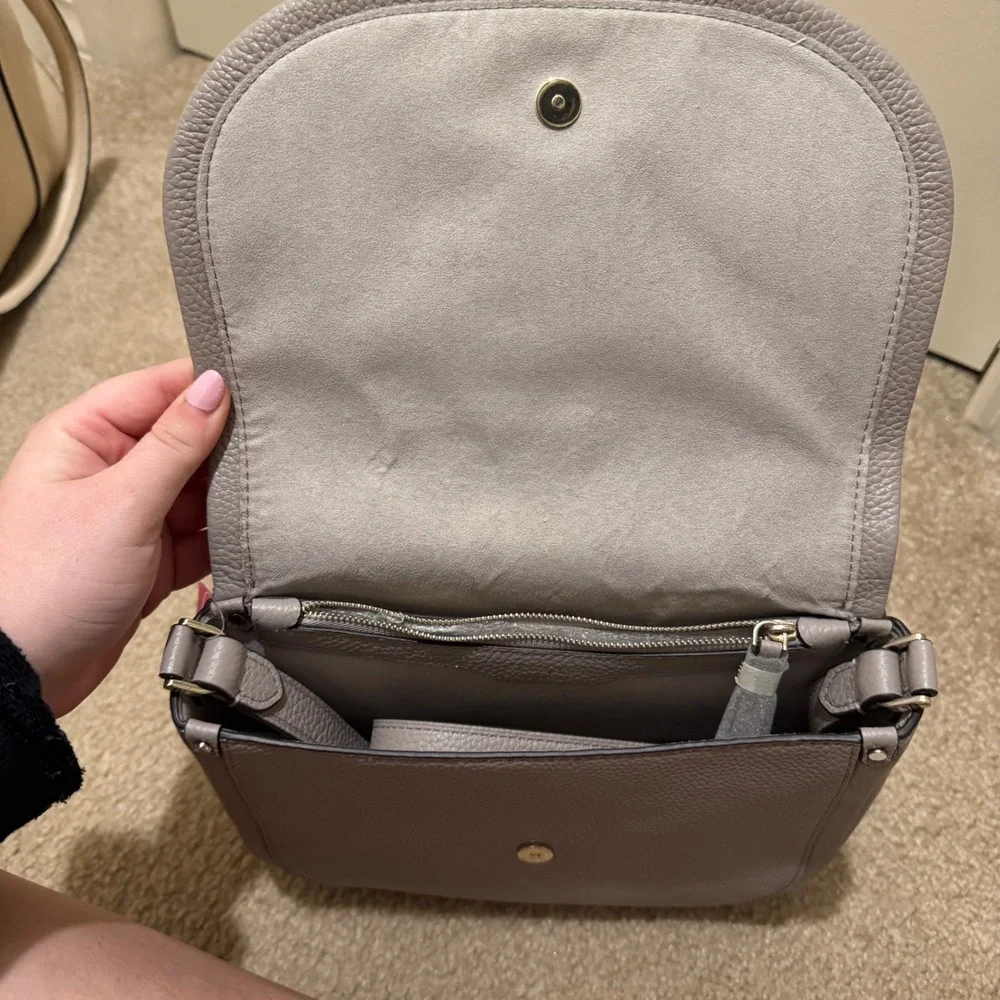 Kate Spade Roulette Saddle Bag Grey Pebbled‎ Leather Crossbody PXRUB373